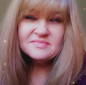 Meet your Posher, Deidre